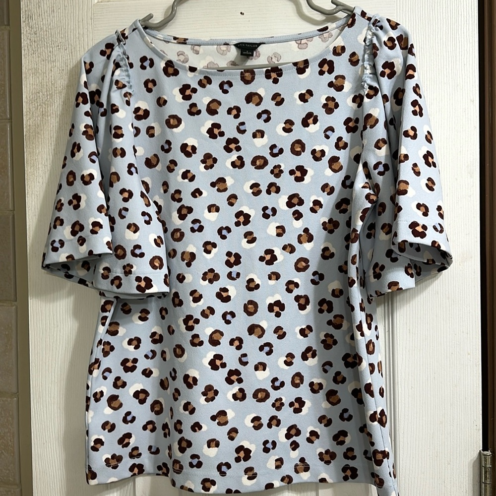Women’s top size S